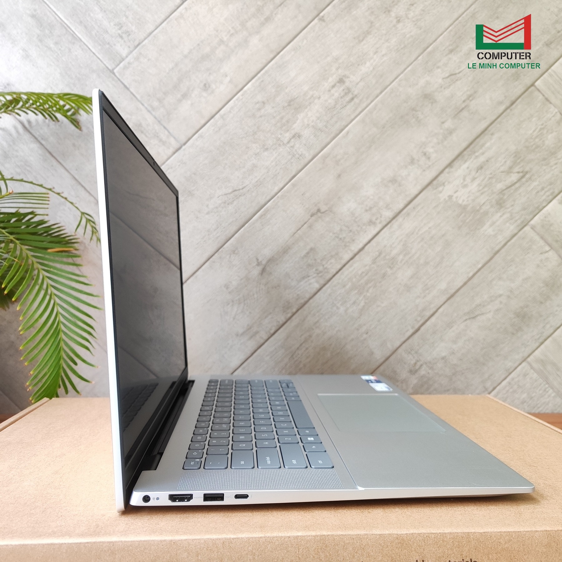 LAPTOP NEW DELL INSPIRON 5630 Core i5 1340P/ Ram 16GB / SSD 512GB NVME/ 16'' FHD+ / Windows 11/ Silver (Bạc)
