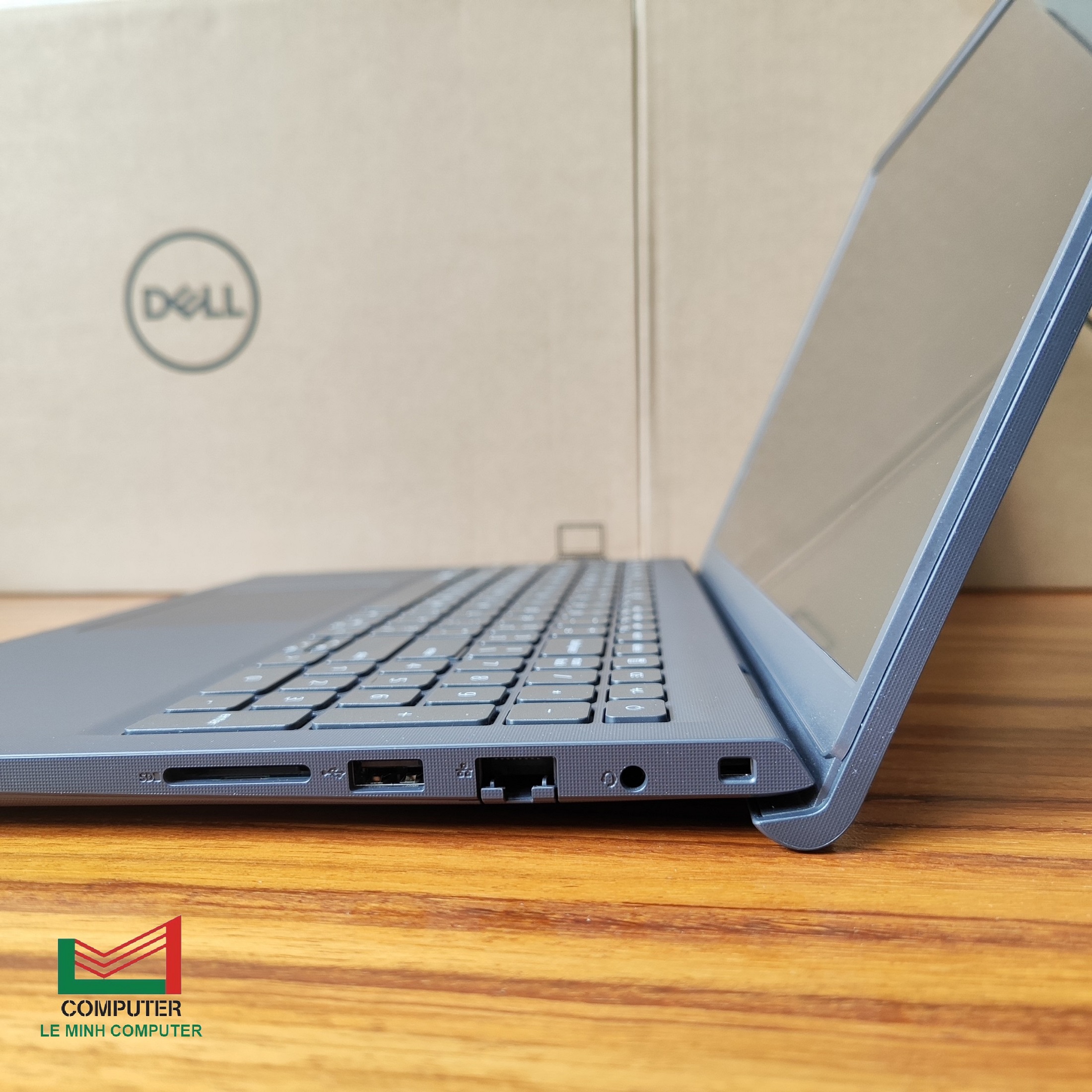 Laptop New Dell Vostro 3520 - Core i5 1135G7/ Ram 8GB/ SSD 256GB/ 15.6