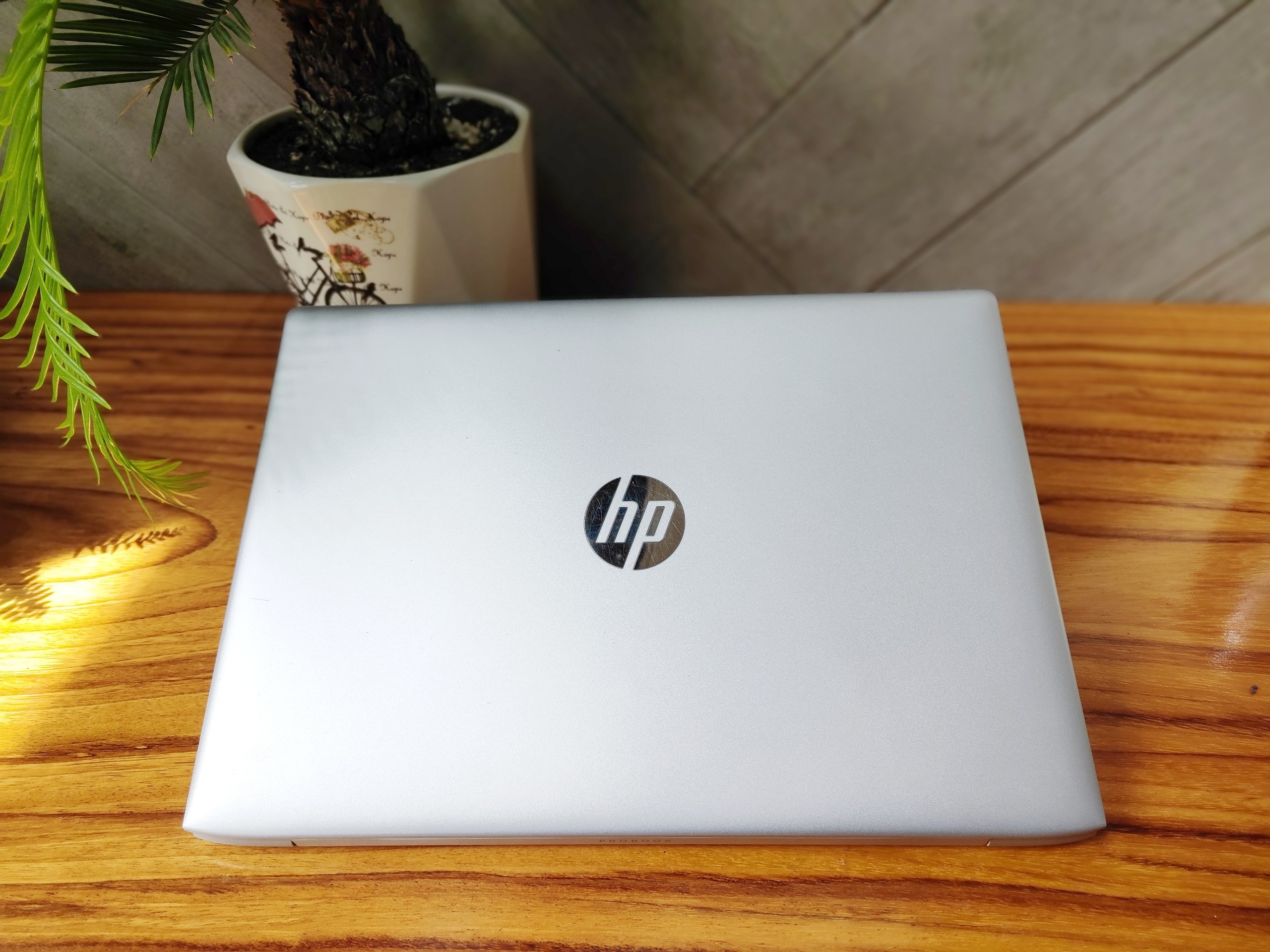 Laptop HP 440 G5 Core i5 8250u / RAM 8GB / SSD 240GB / 14'' HD / WINDOWS 10 / Silver