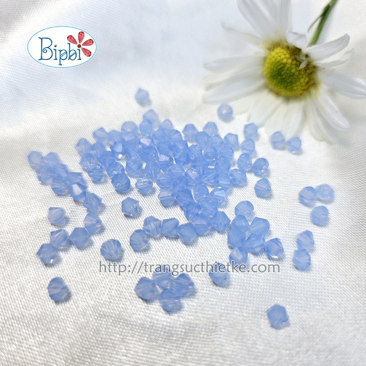 Hạt pha lê Tiệp 4mm màu xanh air blue opal
