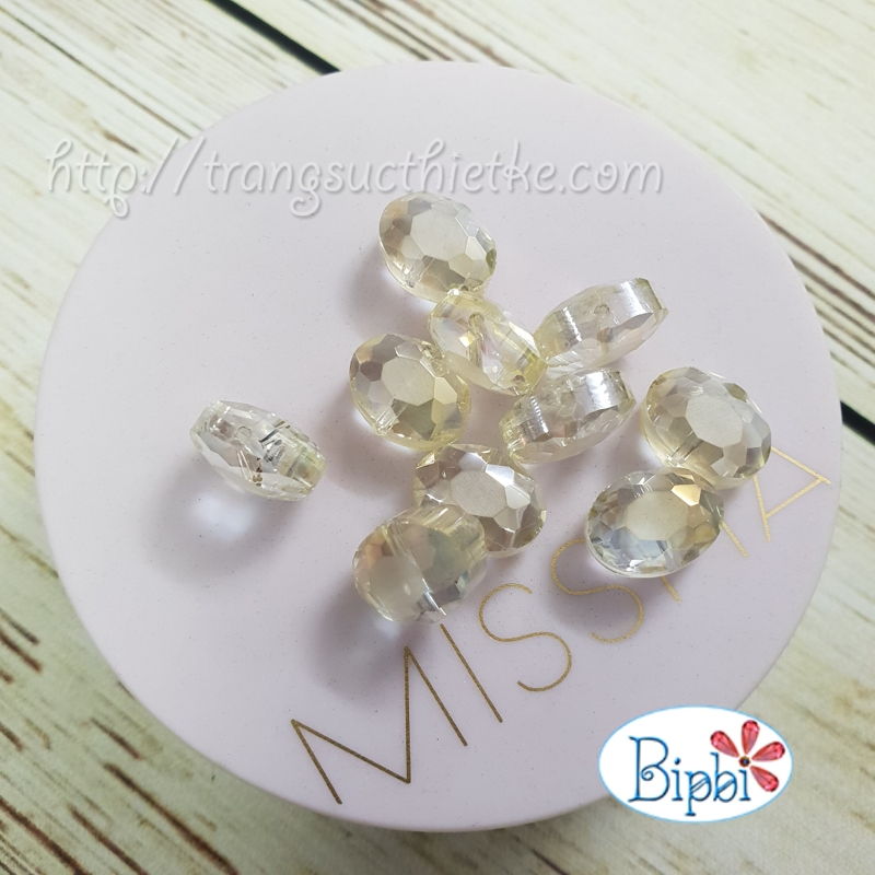 Pha lê TQ mờ bầu dục ánh vàng