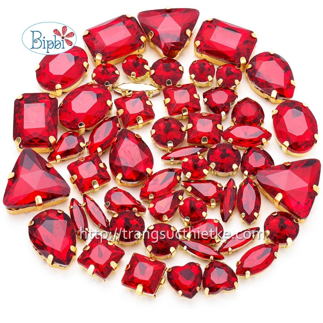 Đá có đế đính kết màu đỏ trong