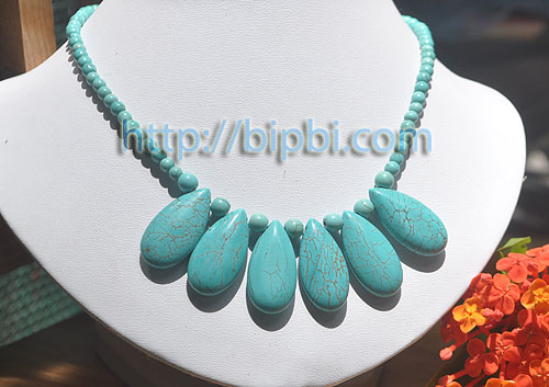 VCD 172 - Vòng cổ đá giọt nước