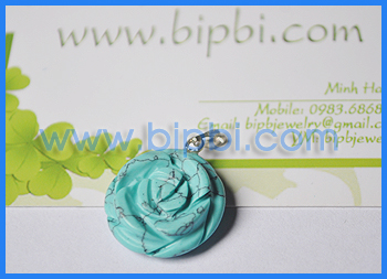 MDC 57 - Mặt dây chuyền đá turquoise hoa hồng