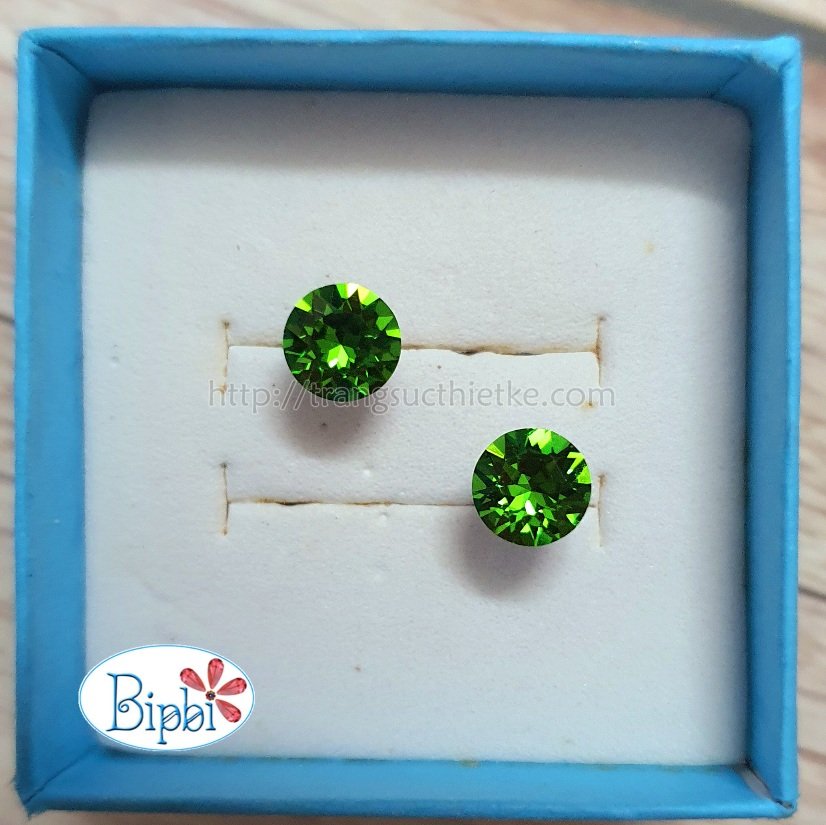 Khuyên tai nụ Swarovski 4mm màu ferngreen