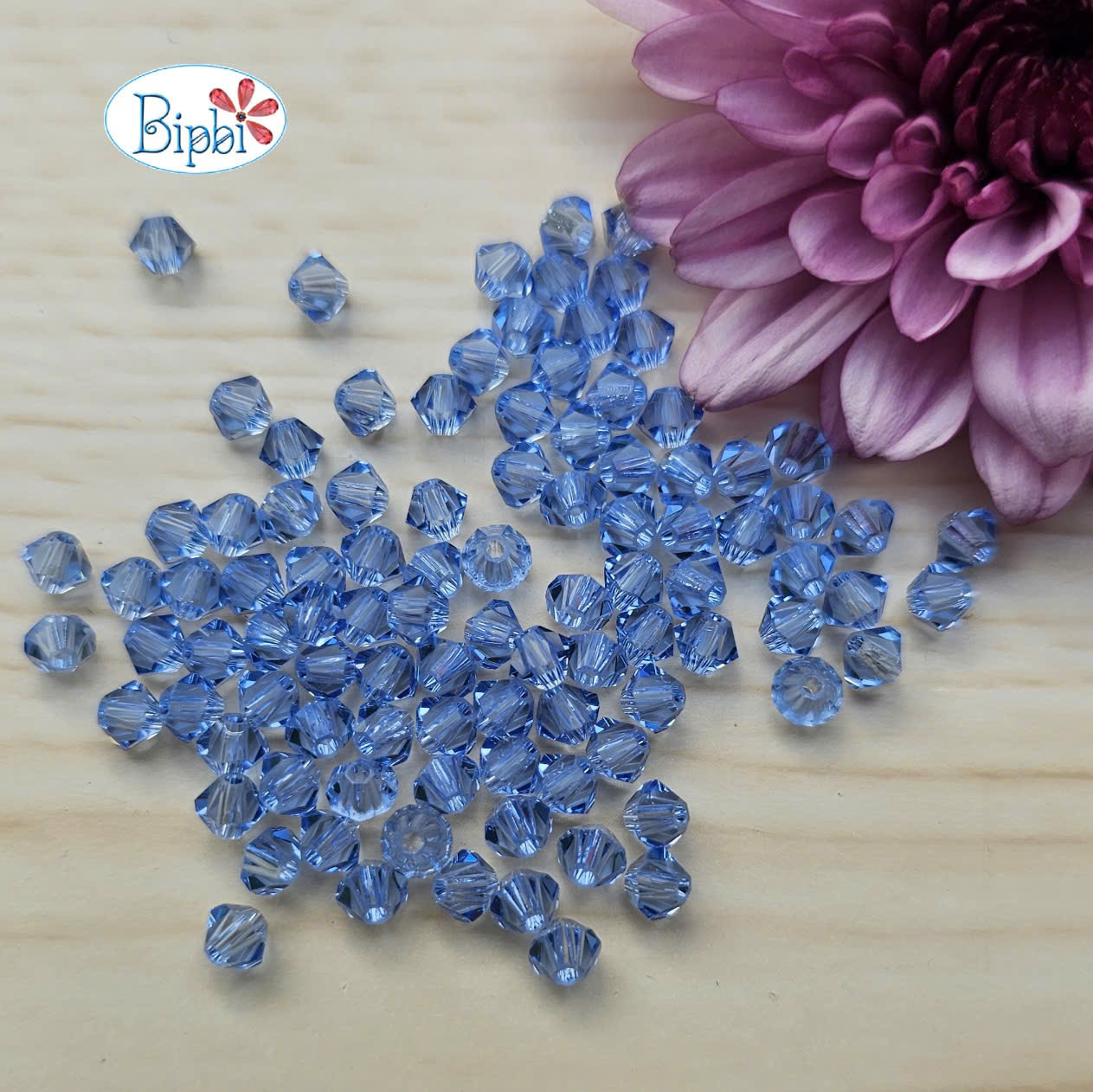 Pha lê Preciosa màu xanh dương (light sapphire)
