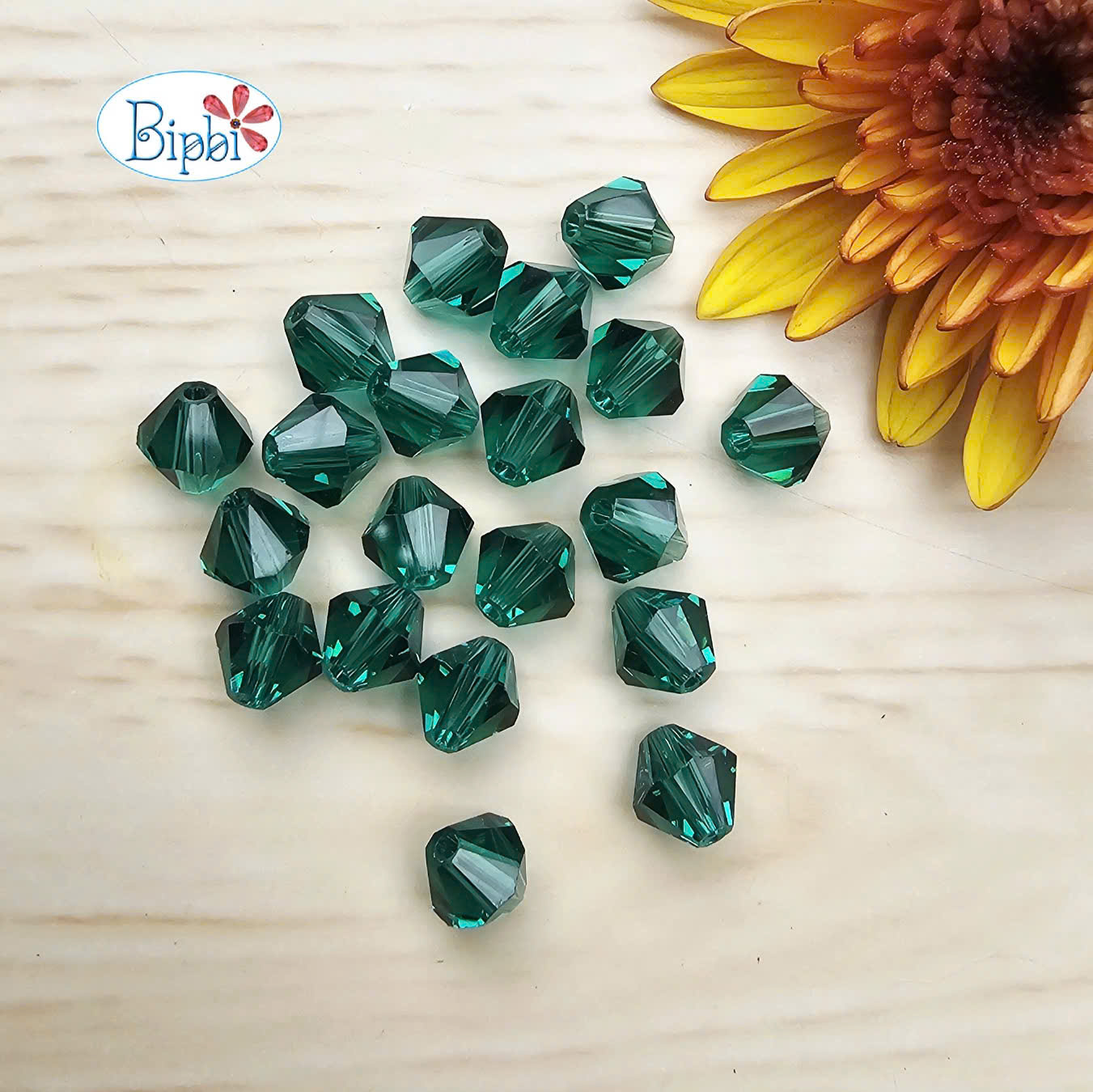 Pha lê Preciosa 6mm màu xanh emerald