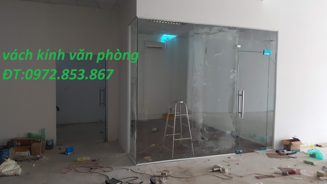 THI CÔNG CỬA KÍNH,VÁCH KÍNH CƯỜNG LỰC QUẬN 4