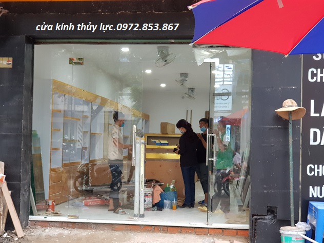 địa chỉ làm cửa kính vách kính cường lực ở phường 2 quận tân bình