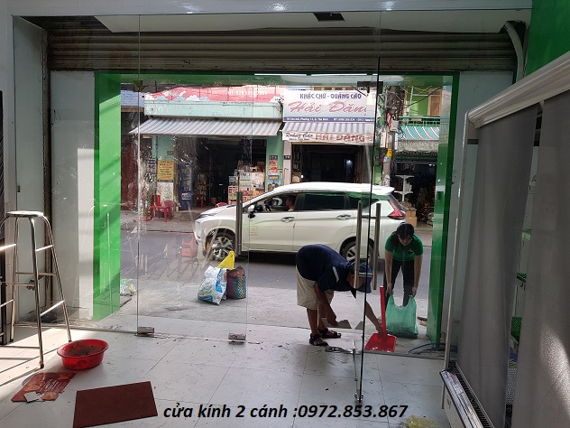 tháo vách kính văn phòng,cửa kính,vách nhôm kính quận phú nhuận