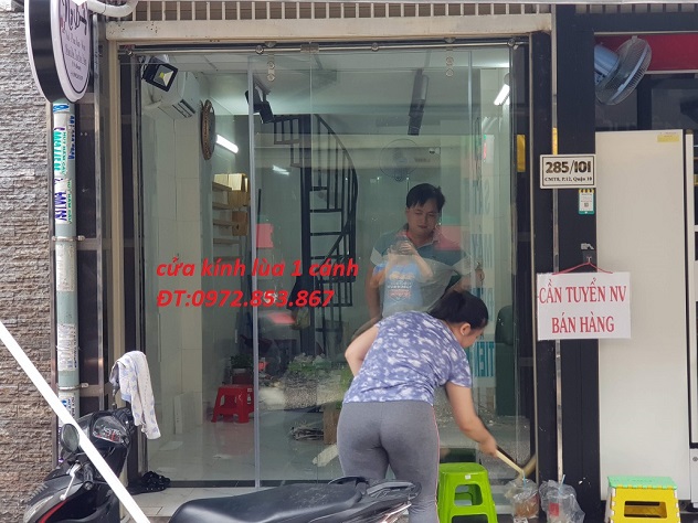 tháo vách kính văn phòng,cửa kính,vách nhôm kính quận 6
