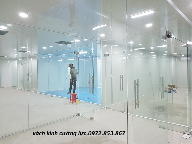 địa chỉ làm cửa kính vách kính cường lực ở phường phạm ngũ lão quận 1