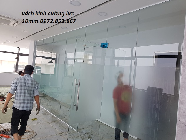 địa chỉ làm cửa kính vách kính cường lực phường 15 phú nhuận