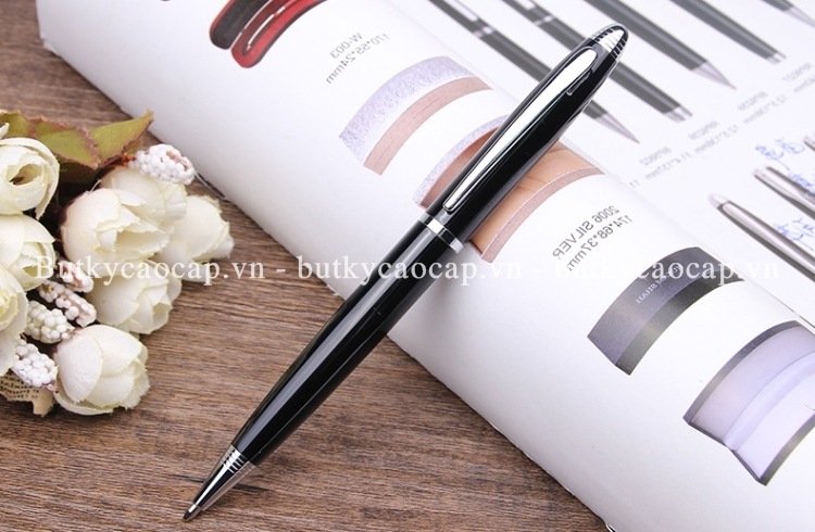Bút kim loại đẹp giá rẻ 107B màu đen