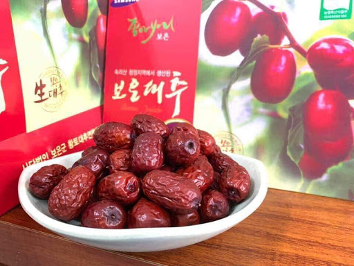 táo đỏ khô hàn quốc