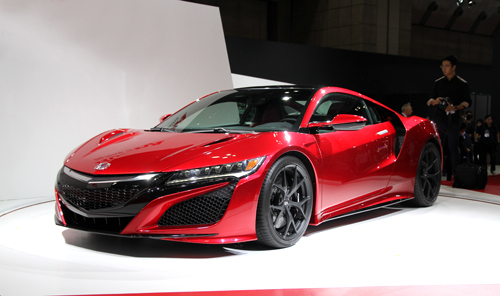 Honda NSX - đối thủ BMW i8 giá 156.000 USD