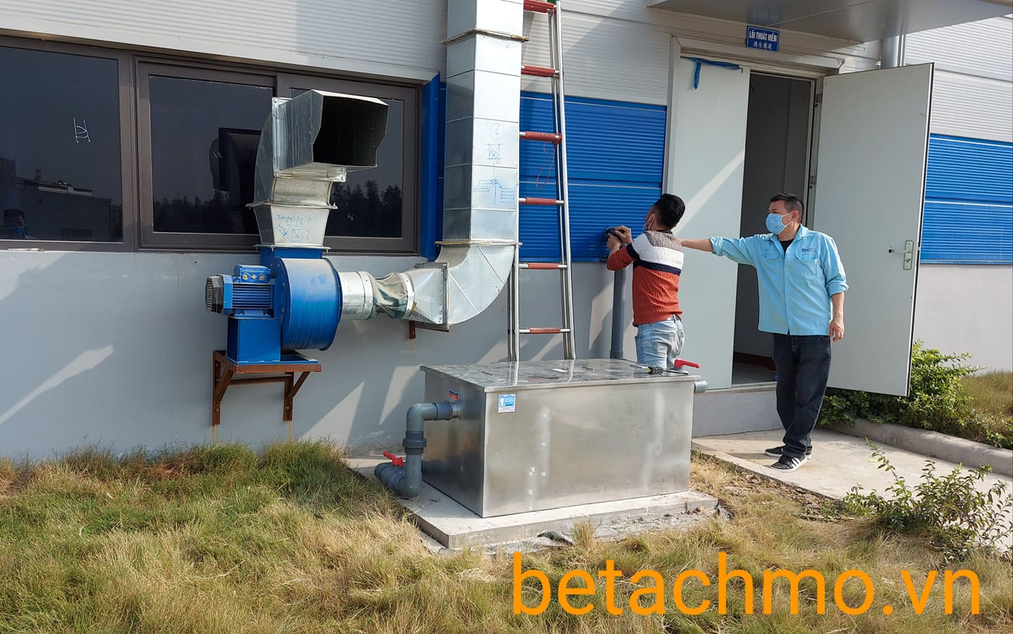 Kinh nghiệm lựa chọn bể tách mỡ hiệu quả nhất cho nhà hàng và bếp ăn công nghiệp
