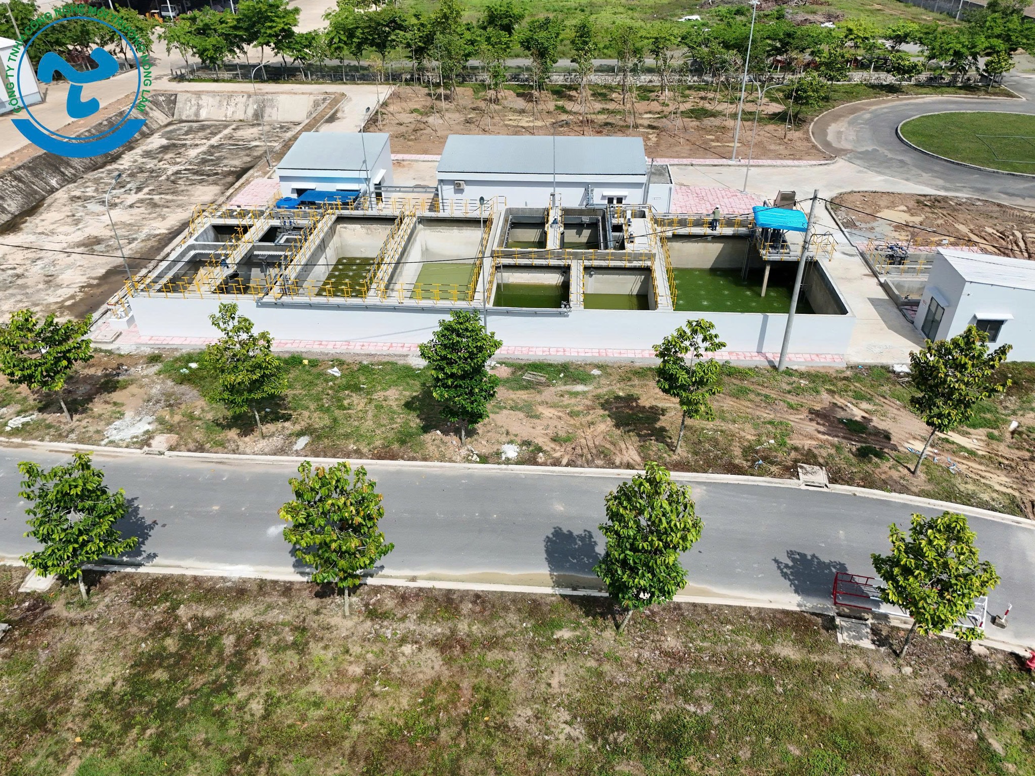 Vật liệu thấm dầu, lọc dầu, tạo keo dầu
