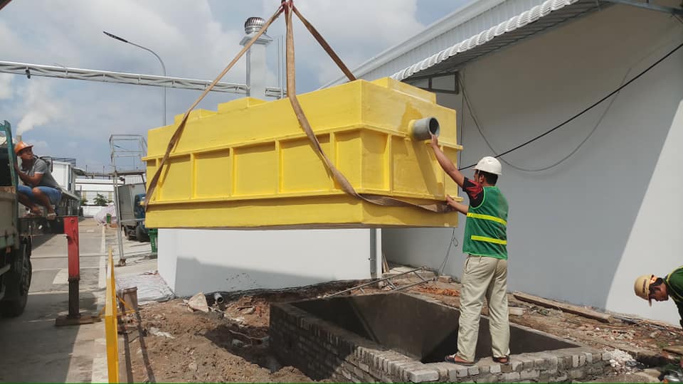 Thiết kế bể tách mỡ tự động thường có mấy ngăn?