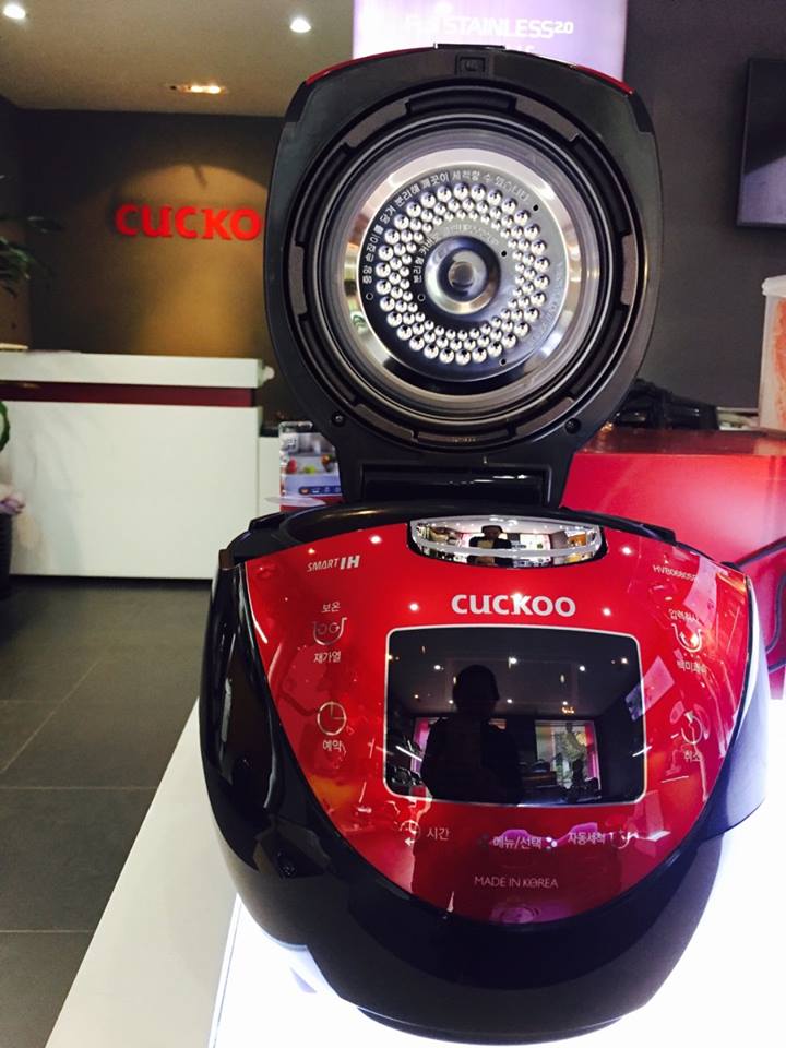 Nồi cơm cao tần Cuckoo CRP-HVB0680SR