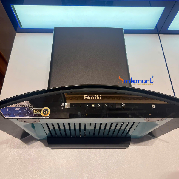 (Bảo hành 26 tháng) Máy hút mùi kính cong Funiki HKH9663 (Rộng 70cm)