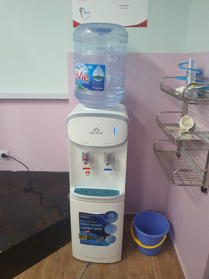 (Bảo hành 28 tháng) Cây nước nóng lạnh úp bình Hòa Phát HTL236 -Chíp điện tử