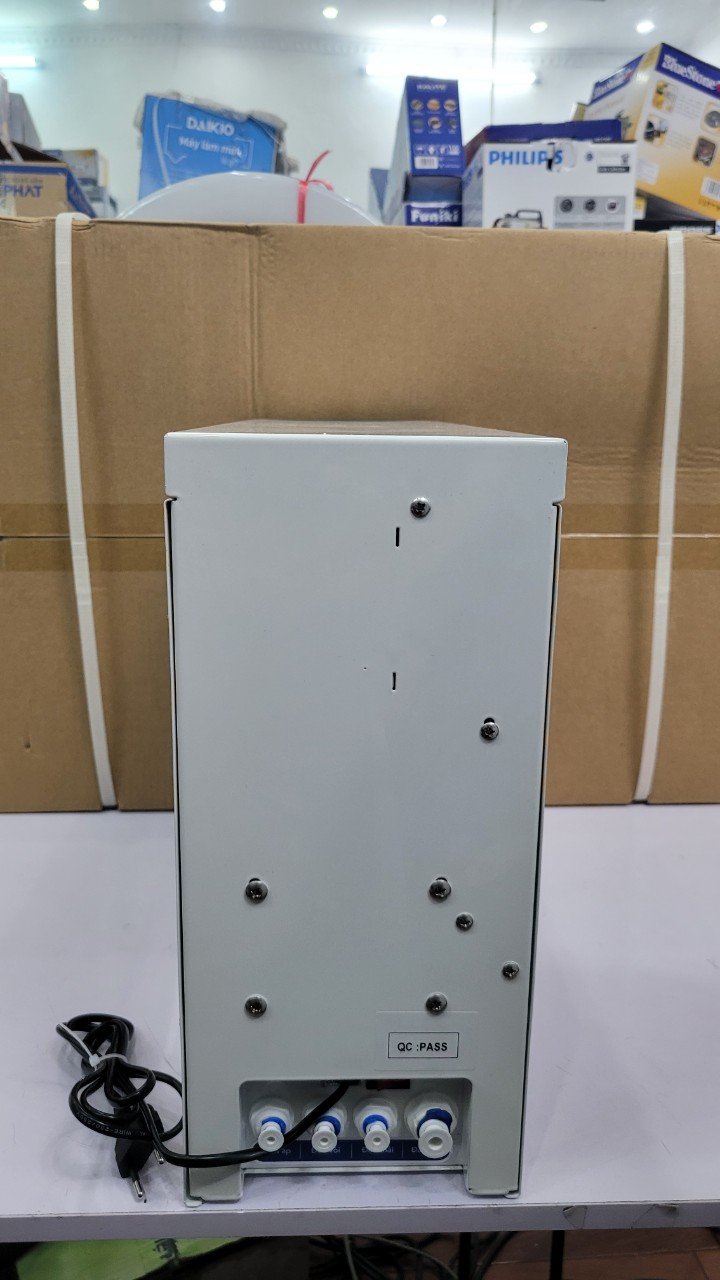 (Miễn phí lắp đặt + Tặng kèm 3 lõi lọc thô) Máy lọc nước RO Hòa Phát để gầm HPU488 11 lõi - Bảo hành 36 tháng