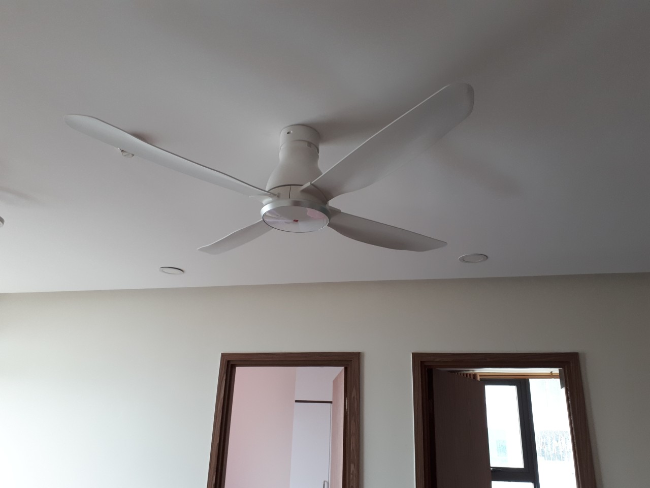 Quạt Trần 4 Cánh Điều Khiển KDK W56WV