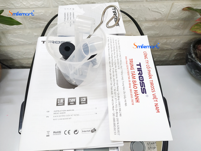 Máy Làm Bánh Mì 12 Chức Năng Tiross TS822