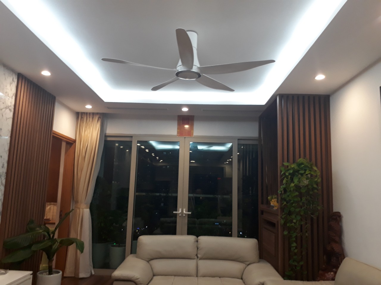 Quạt trần Panasonic 5 cánh F-60TDN (ti 28.8cm)