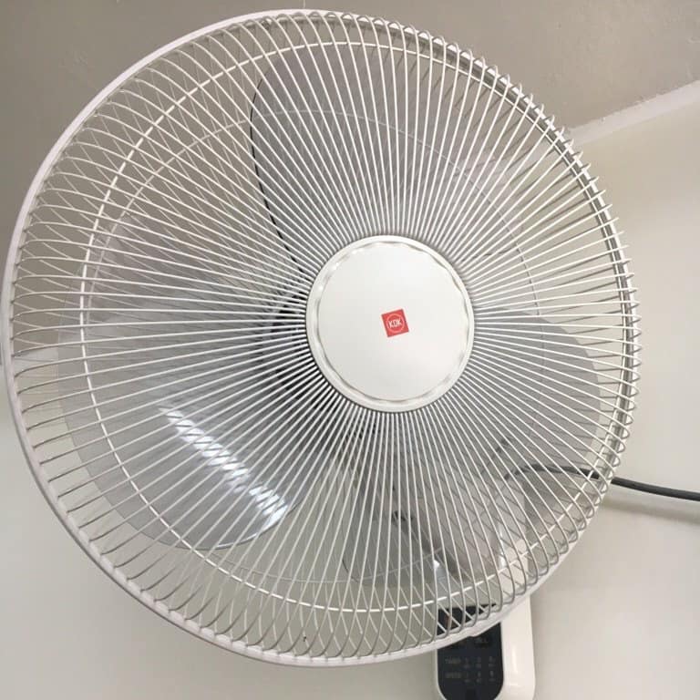 Quạt treo tường KDK M40M