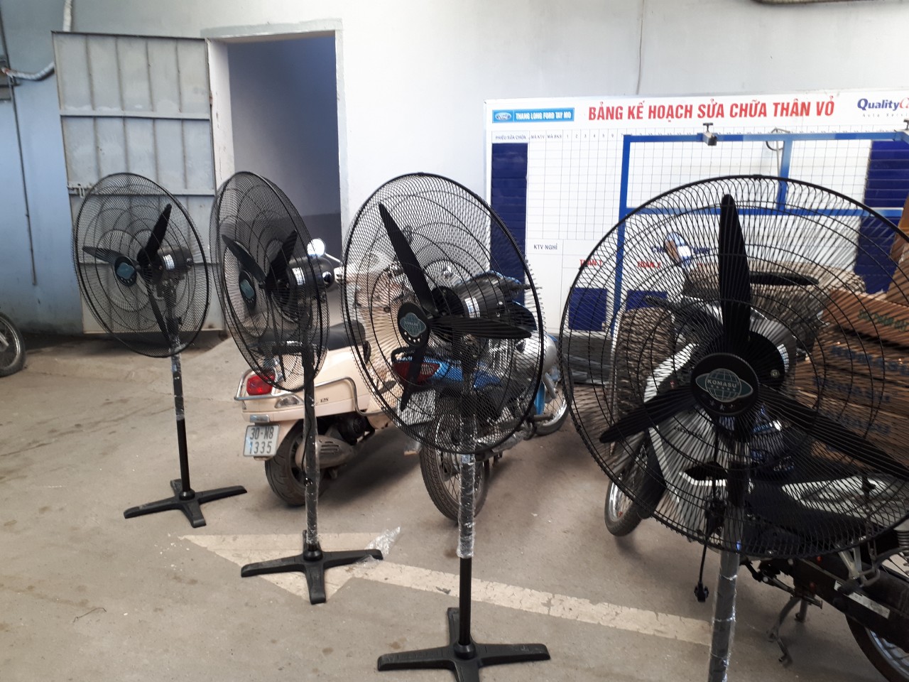 Quạt cây công nghiệp cọc rút Komasu KM650S