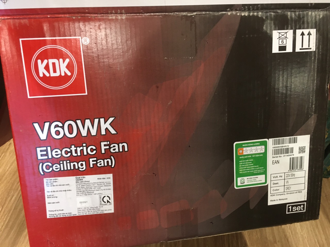 Quạt trần 5 cánh KDK V60WK