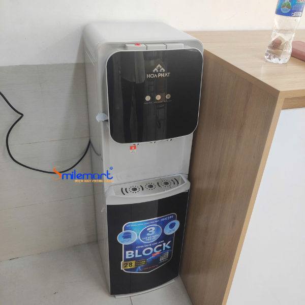 (Bảo hành 28 tháng) Cây nước nóng lạnh hút bình Hòa Phát HHC389 3 vòi, lạnh Block