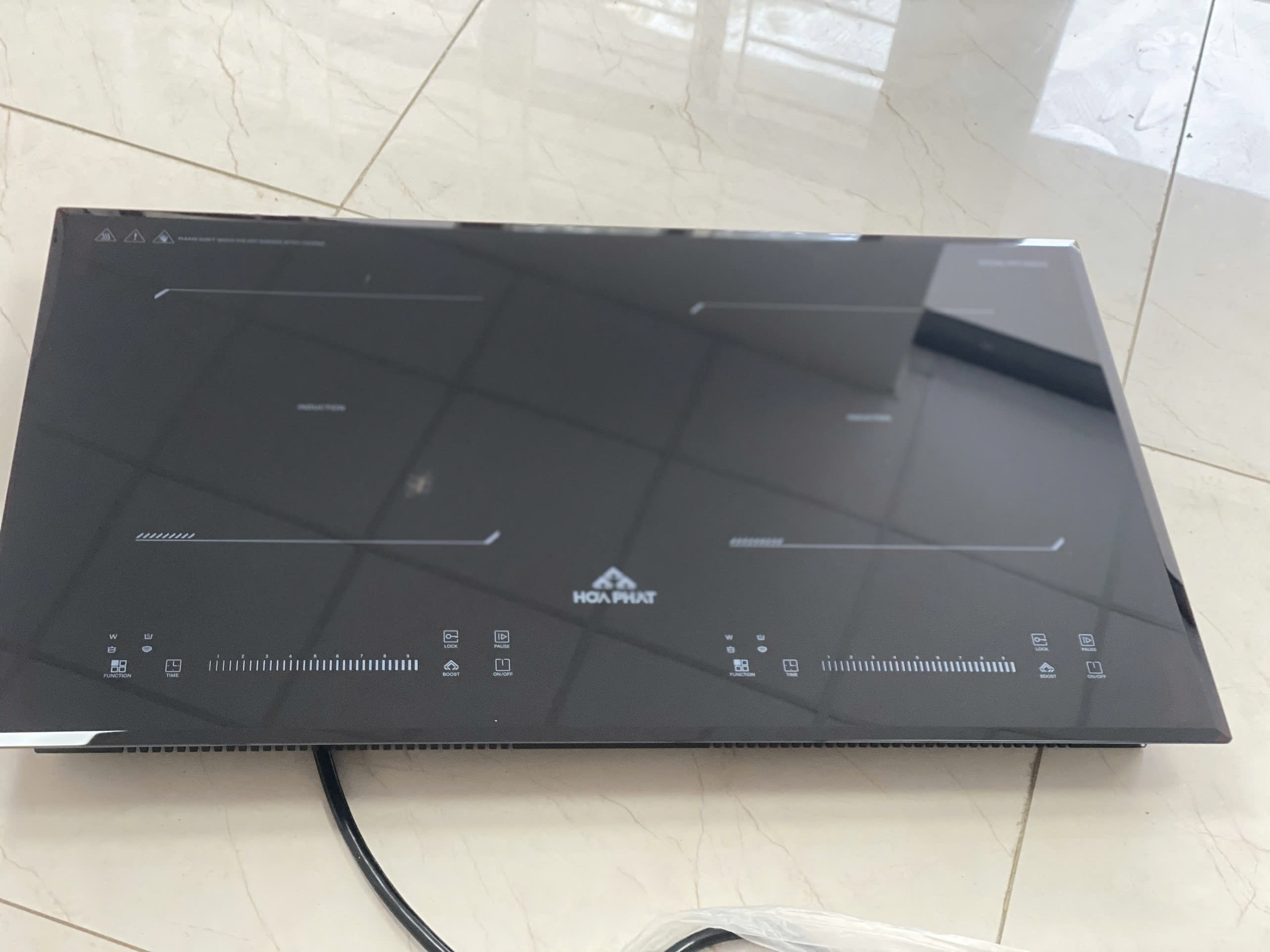 (Bảo hành 24 tháng) Bếp từ đôi Hòa Phát HPC D21A2 sản xuất tại Thái Lan, công suất 4200 W, mâm từ đồng