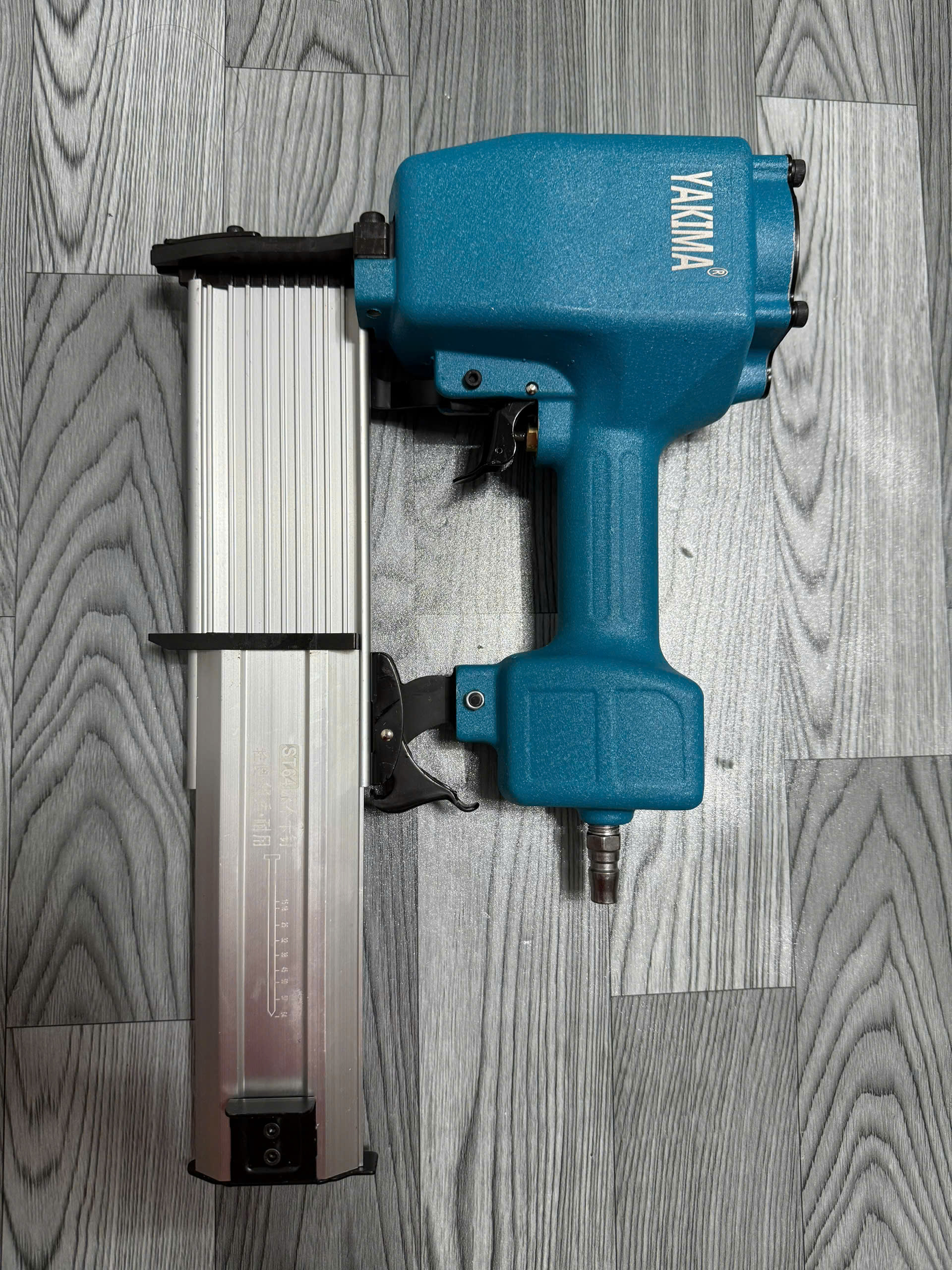 Máy bắn đinh hơi Yakima ST64 – Kích cỡ đinh 15-64mm