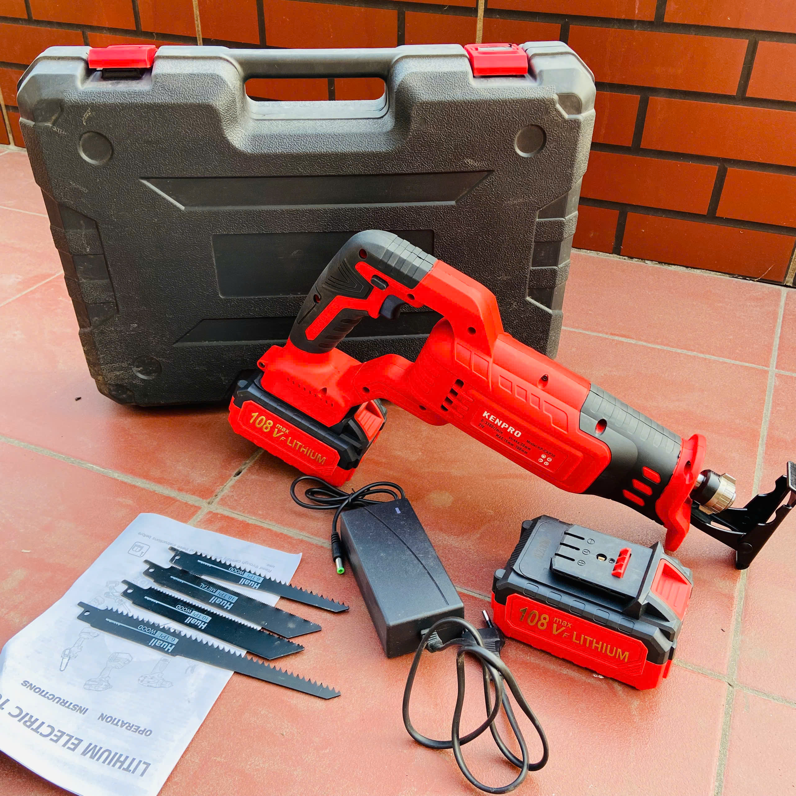 Máy Cắt Gạch Pin Kenpro