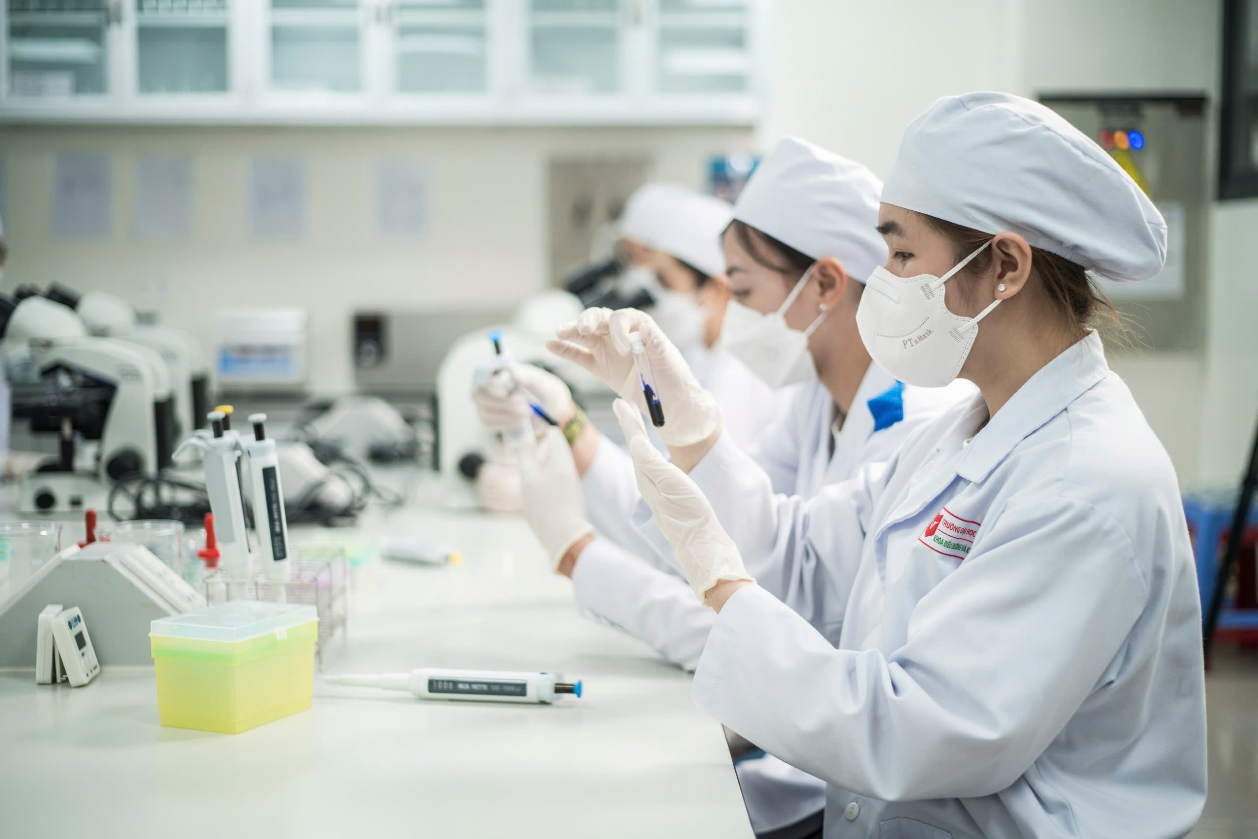 Cuộc đua AI bước sang giai đoạn khoa học sự sống