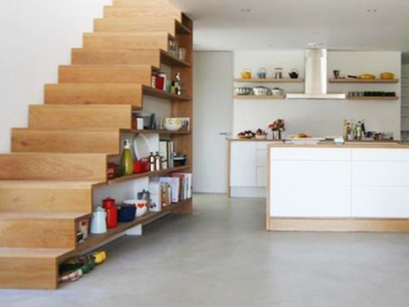 Thiết kế tủ bếp dưới gầm cầu thang có tốt hay không? – TỦ BẾP GỖ VIỆT