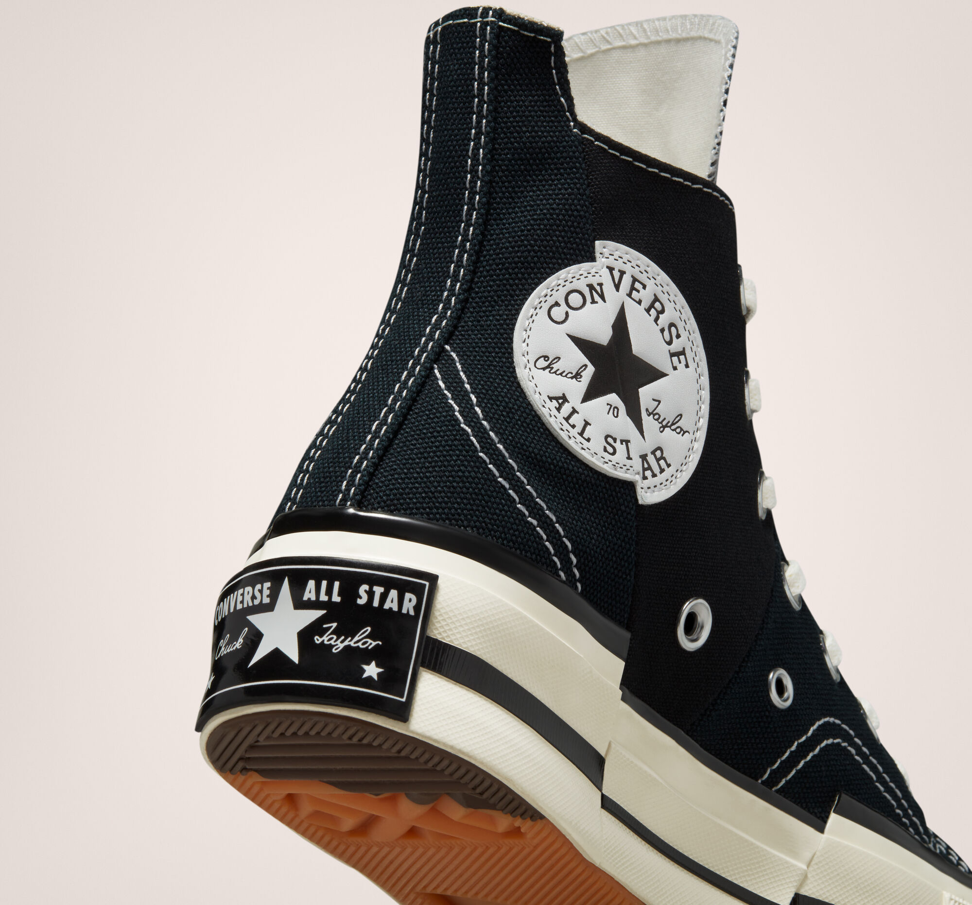 converse chuck 70 plus gia re