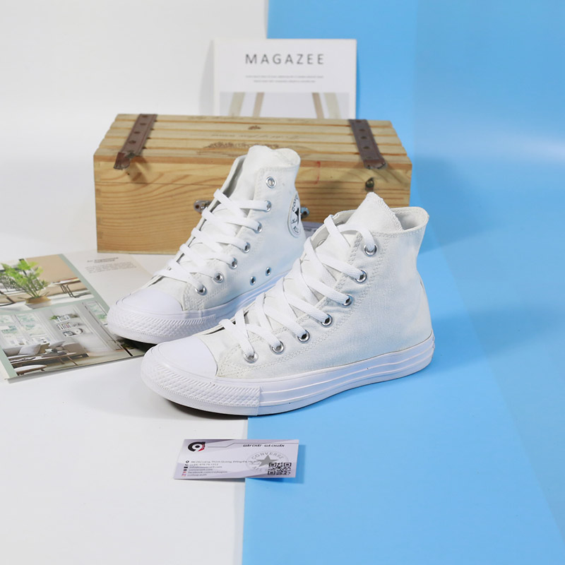 Giay Converse classic cao cổ vải trắng CCVT082