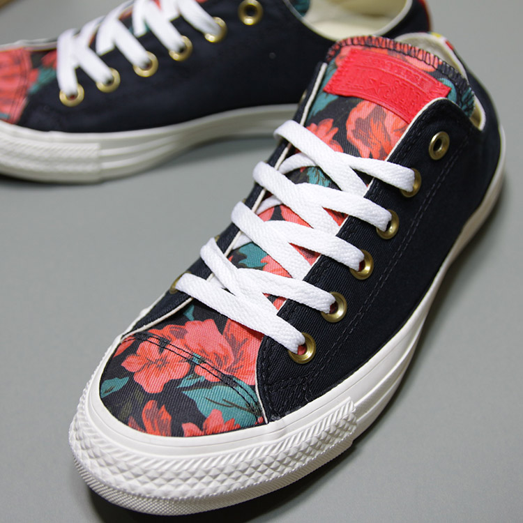 Outlet Converse thấp cổ vải họa tiết CTVH039