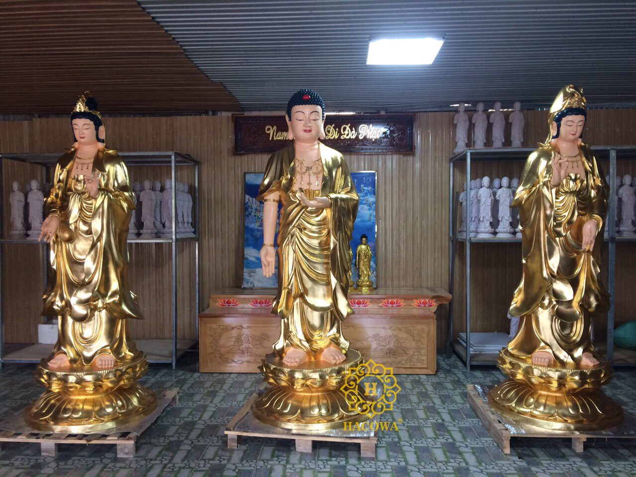 Vàng lá dát tượng