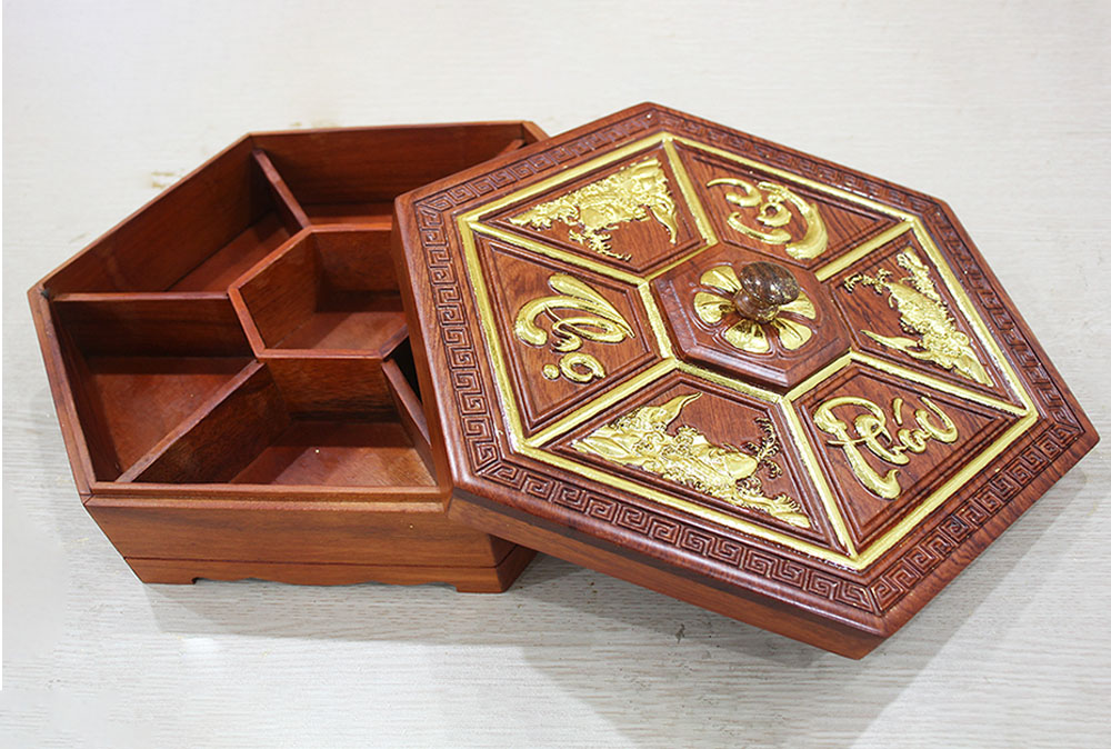 Quà tặng dát vàng cho doanh nghiệp dịp Tết