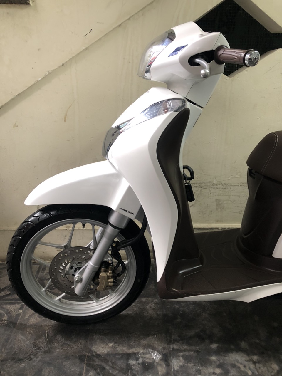 Honda SH mode trắng cần bán gấp  ID 3694