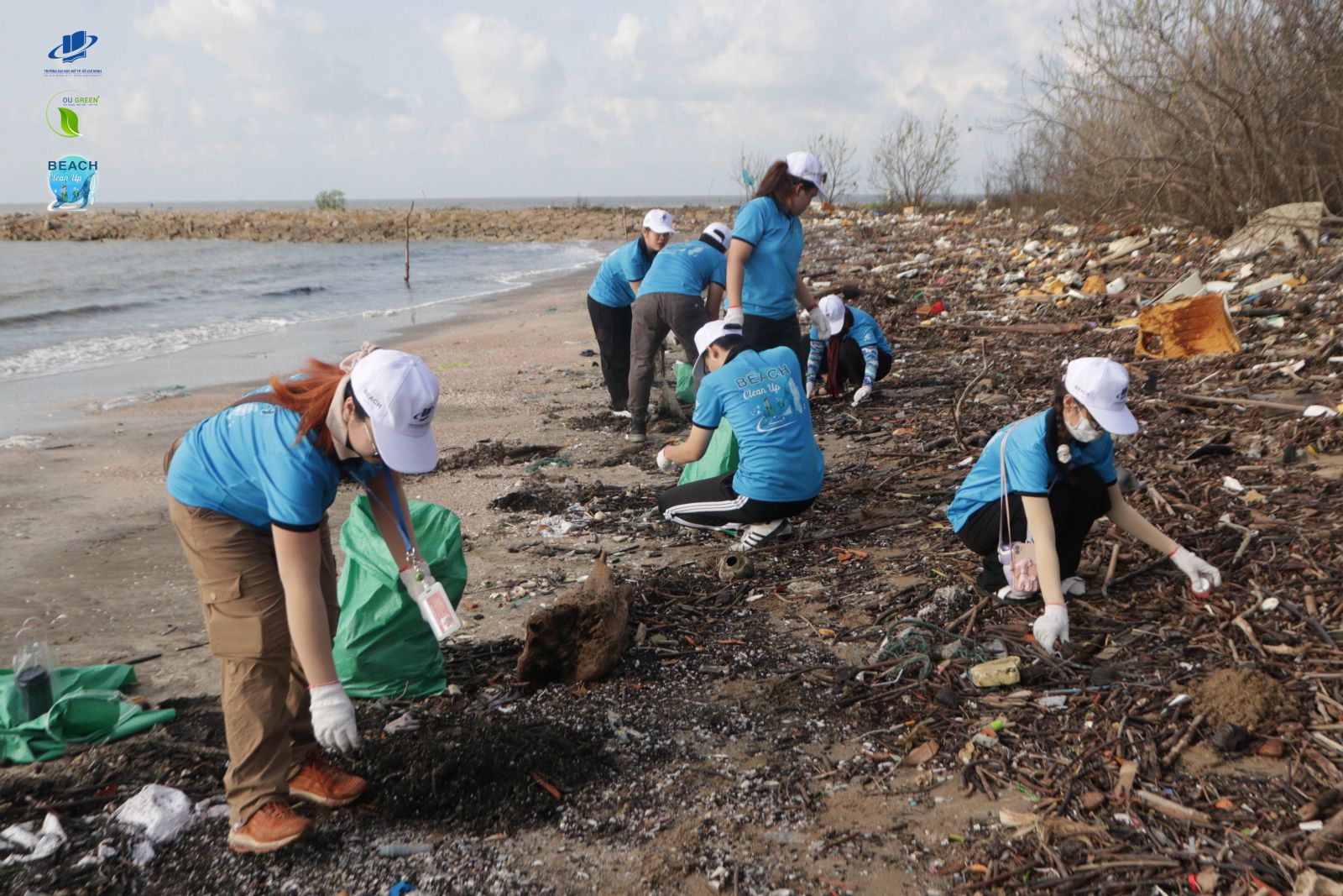 International Students from Ho Chi Minh City Open University Join Hands to Protect the Marine Environment in Cần Giờ