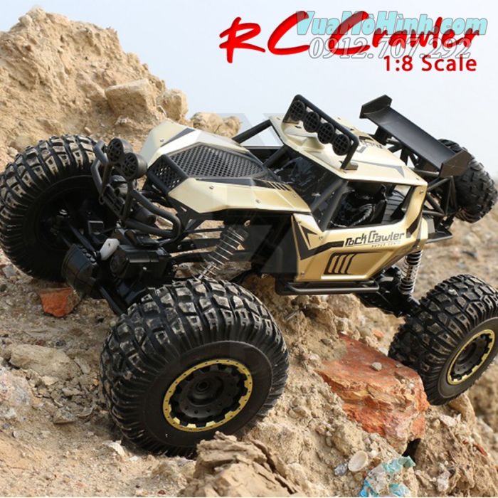 xe địa hình rock crawler điều khiển từ xa siêu to khổng lồ dài nửa mét