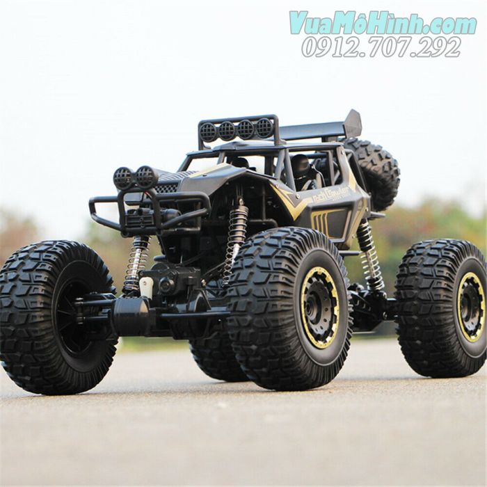 xe địa hình rock crawler điều khiển từ xa siêu to khổng lồ dài nửa mét