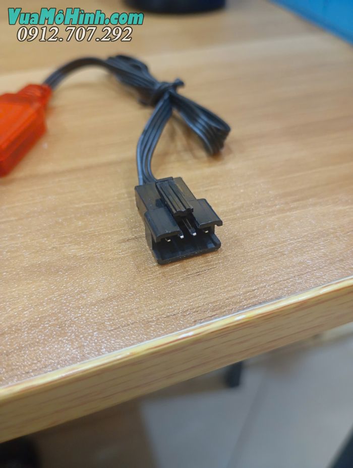 Dây sạc USB 3.7V jack SM 4P cho xe điều khiển từ xa