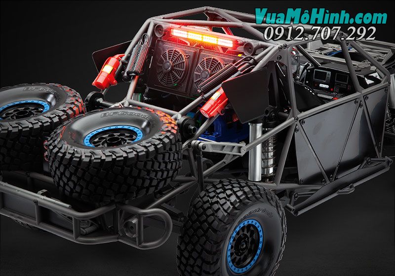 TRAXXAS UDR - xe điều khiển từ xa Phiên bản vỏ cho xe tỉ lệ 1/7 chính hãng